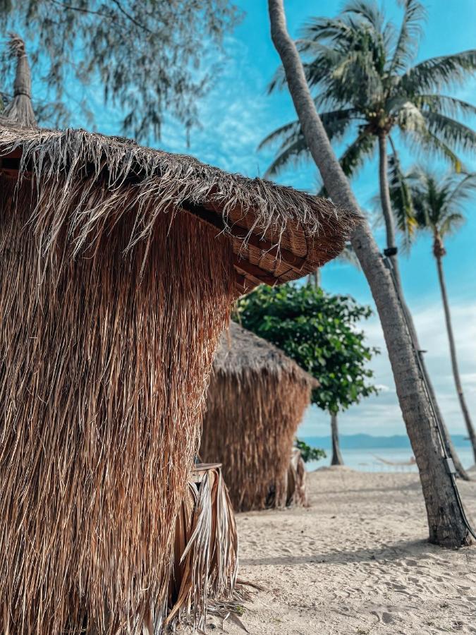 Sea Love Beach Bar & Bungalows Ban Tai Exterior photo
