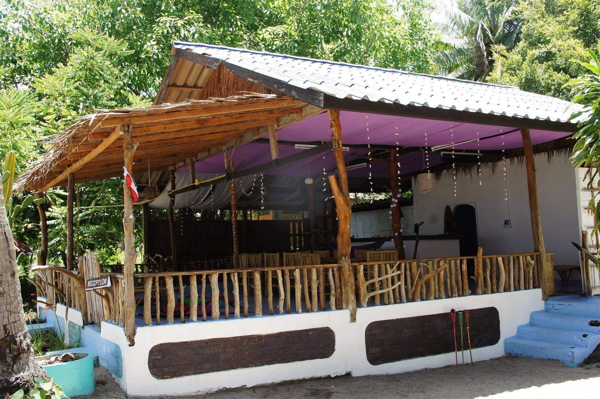 Sea Love Beach Bar & Bungalows Ban Tai Exterior photo